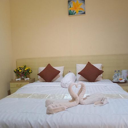 Bayak Hotel Bumdes Cipayung & Resort Ciguntur Buitenkant foto