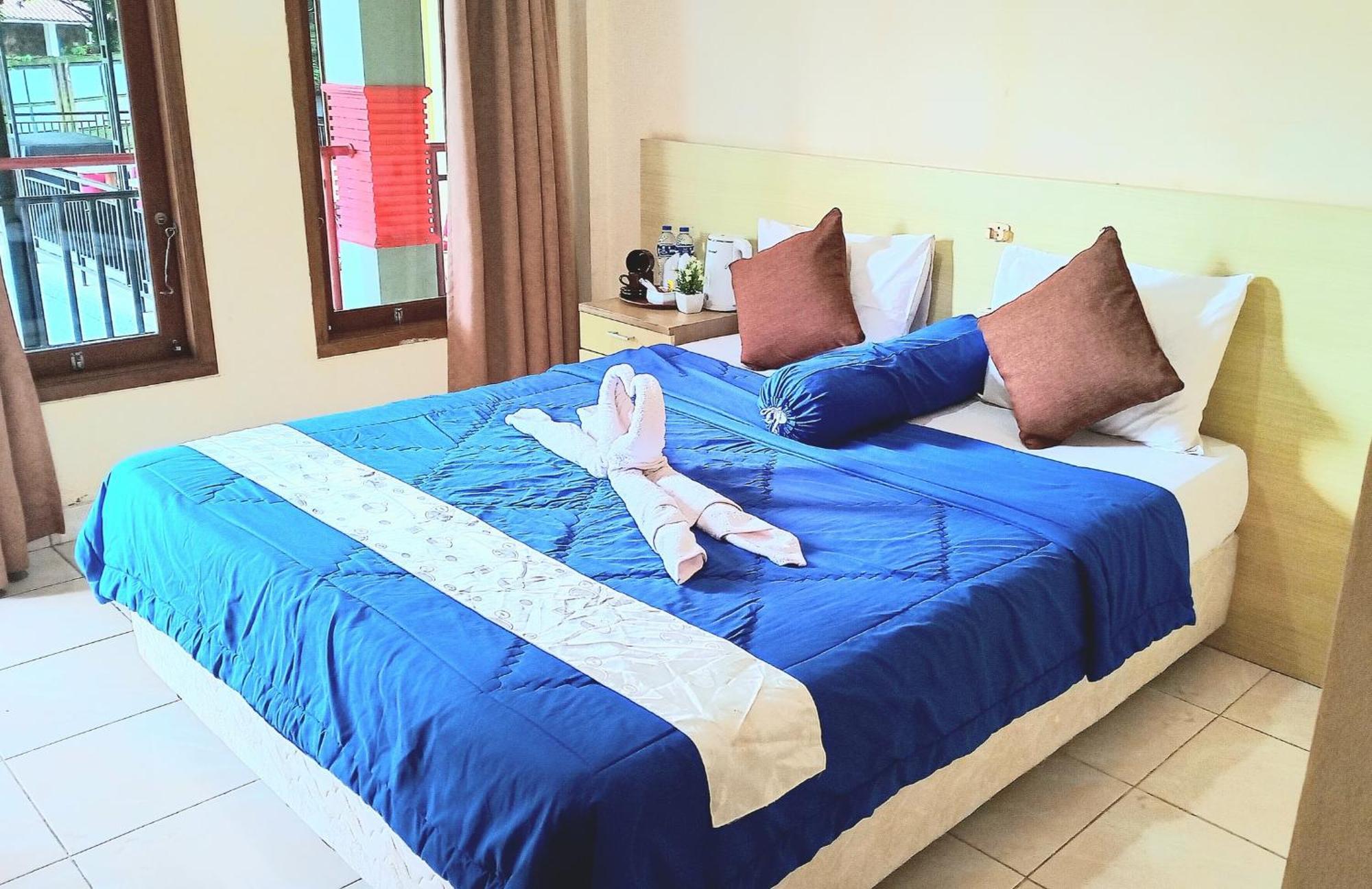 Bayak Hotel Bumdes Cipayung & Resort Ciguntur Buitenkant foto